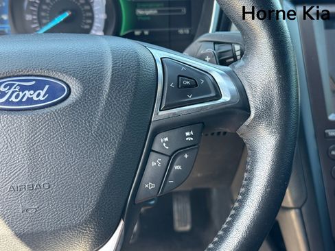 Used 2019 Ford Fusion Titanium AWD/4WD image 18