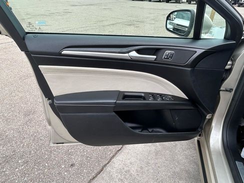 Used 2018 Ford Fusion Titanium AWD/4WD image 14