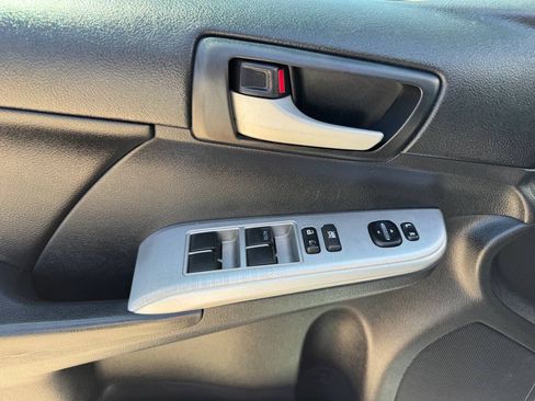 Used 2013 Toyota Camry SE FWD image 14