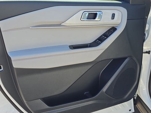 New 2026 Ford Explorer Active image 11