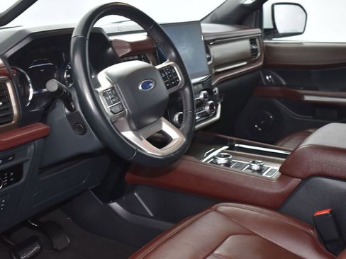 Certified 2024 Ford Expedition Limited image 8