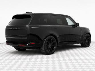 Used 2024 Land Rover Range Rover SE AWD/4WD image 3