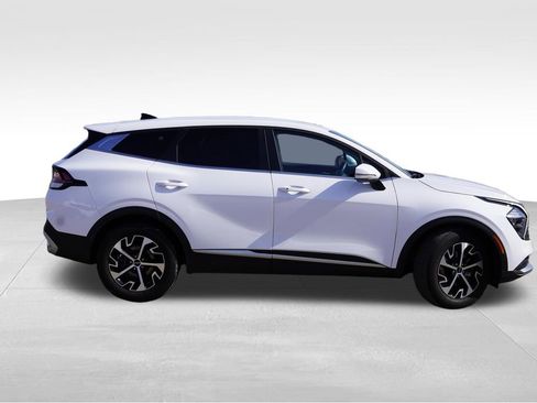 Certified 2023 Kia Sportage EX image 3