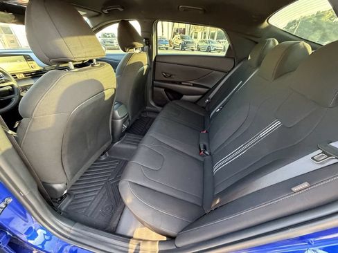 Used 2025 Hyundai Elantra Sport FWD image 15