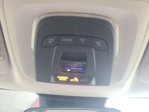 Used 2024 Toyota Corolla LE image 30