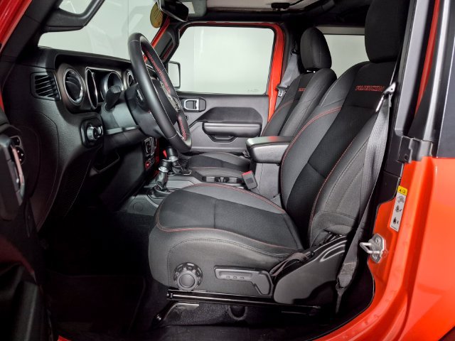 Used 2018 Jeep Wrangler Rubicon AWD/4WD image 14