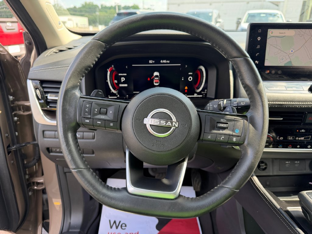 Used 2024 Nissan Rogue Platinum w/ Platinum Premium Package FWD image 15