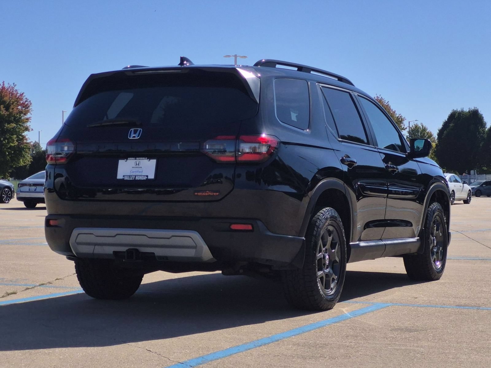 Used 2025 Honda Pilot TrailSport image 6