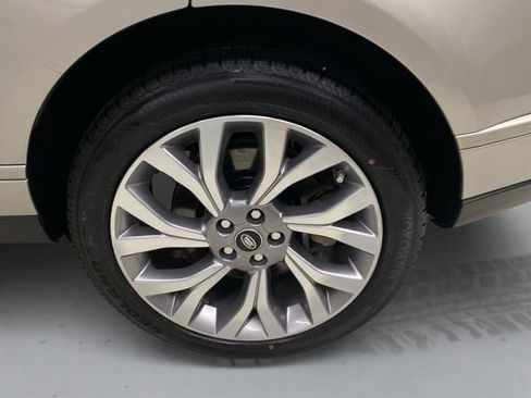 Used 2018 Land Rover Range Rover Supercharged AWD/4WD image 18