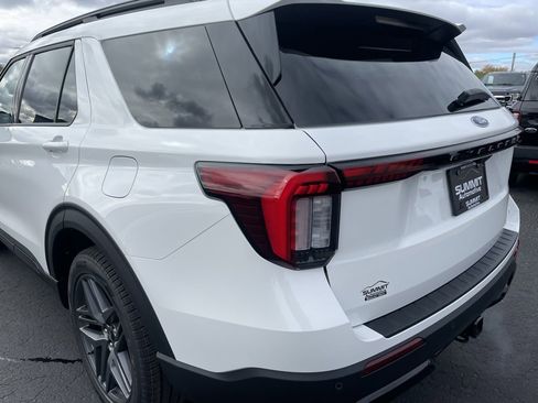 New 2026 Ford Explorer ST-Line w/ ST-Line Street Pack image 31