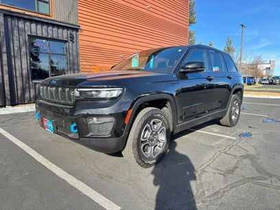 Used 2022 Jeep Grand Cherokee Trailhawk w/ Advanced Protech Group II