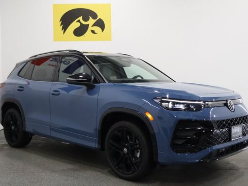 New 2026 Volkswagen Tiguan SE R-Line image 6