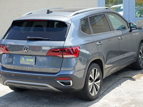 Used 2022 Volkswagen Taos SE w/ Panoramic Sunroof Package AWD/4WD image 44