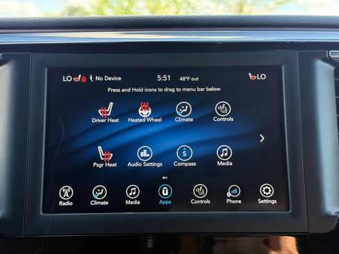 Used 2020 Chrysler Pacifica Touring-L FWD image 38