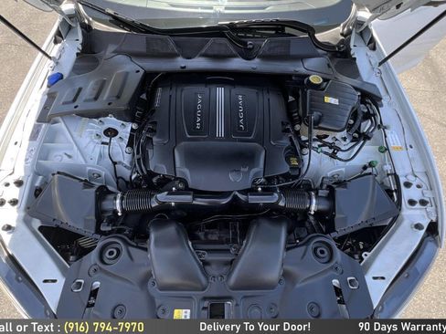 Used 2016 Jaguar XJ L Portfolio RWD image 12