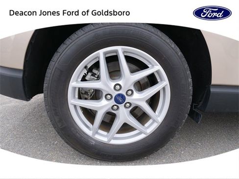 Used 2021 Ford Edge SEL w/ Convenience Package image 10