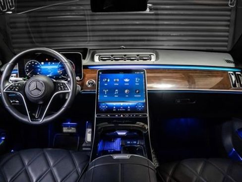 Used 2023 Mercedes-Benz Maybach S 680 4MATIC image 25