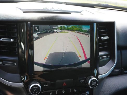 Used 2021 RAM 1500 Big Horn image 15