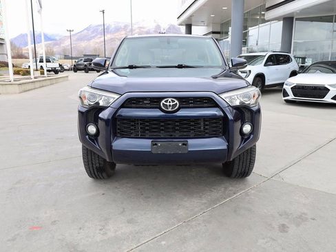Used 2016 Toyota 4Runner SR5 Premium image 9