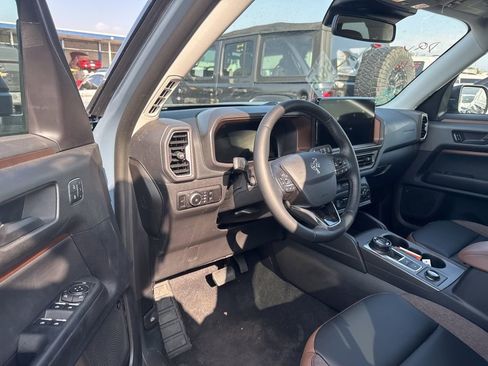 Used 2025 Ford Bronco Sport Outer Banks w/ Outer Banks Tech Package+ image 7