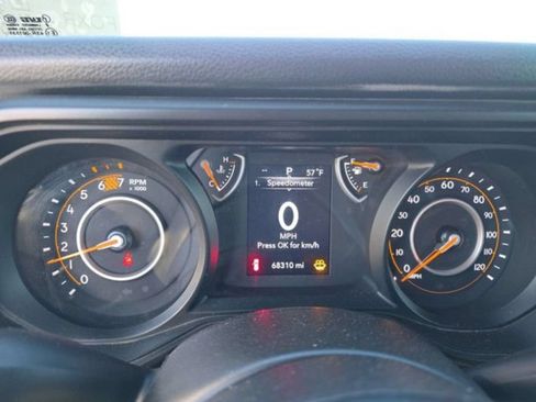 Used 2024 Jeep Wrangler Unlimited Sport AWD/4WD image 7