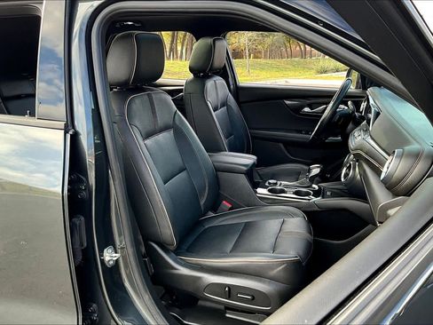 Used 2019 Chevrolet Blazer Premier w/ Sun and Wheels Package image 8