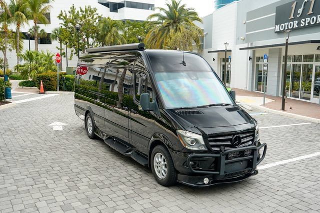 Used 2018 Mercedes-Benz Sprinter 3500 image 32