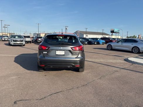 Used 2019 Nissan Rogue Sport SL AWD/4WD image 6
