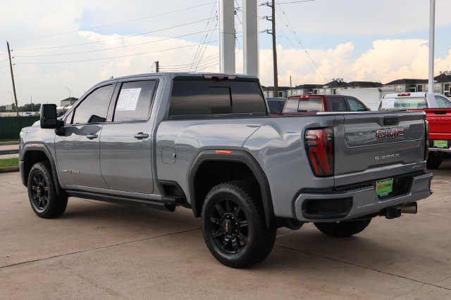 Used 2024 GMC Sierra 2500 AT4 w/ AT4 Premium Plus Package AWD/4WD image 4