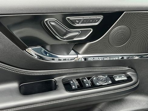 New 2026 Lincoln Corsair Premiere image 16