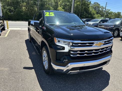 Used 2025 Chevrolet Silverado 1500 LTZ w/ LTZ Premium Package AWD/4WD image 10