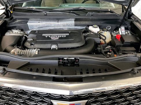 Used 2025 Cadillac XT4 Premium Luxury FWD image 27