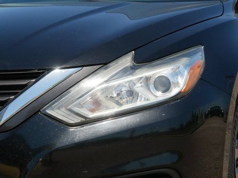Used 2016 Nissan Altima 2.5 S w/ Power Driver Seat Package FWD image 10