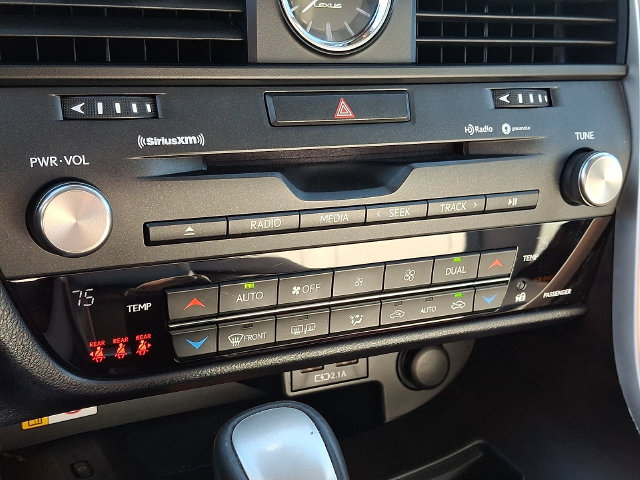 Used 2022 Lexus RX 350 FWD w/ Premium Package image 16