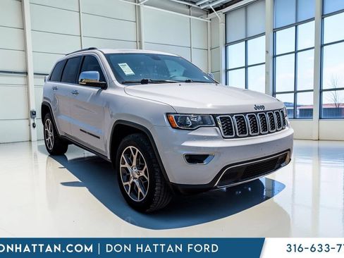 Used 2019 Jeep Grand Cherokee Limited AWD/4WD image 36