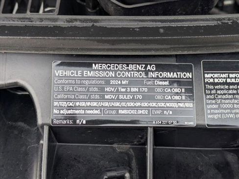 Used 2024 Mercedes-Benz Sprinter 2500 image 24