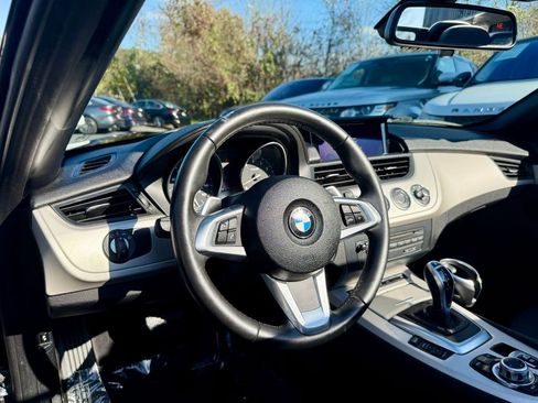 Used 2015 BMW Z4 sDrive28i RWD image 9
