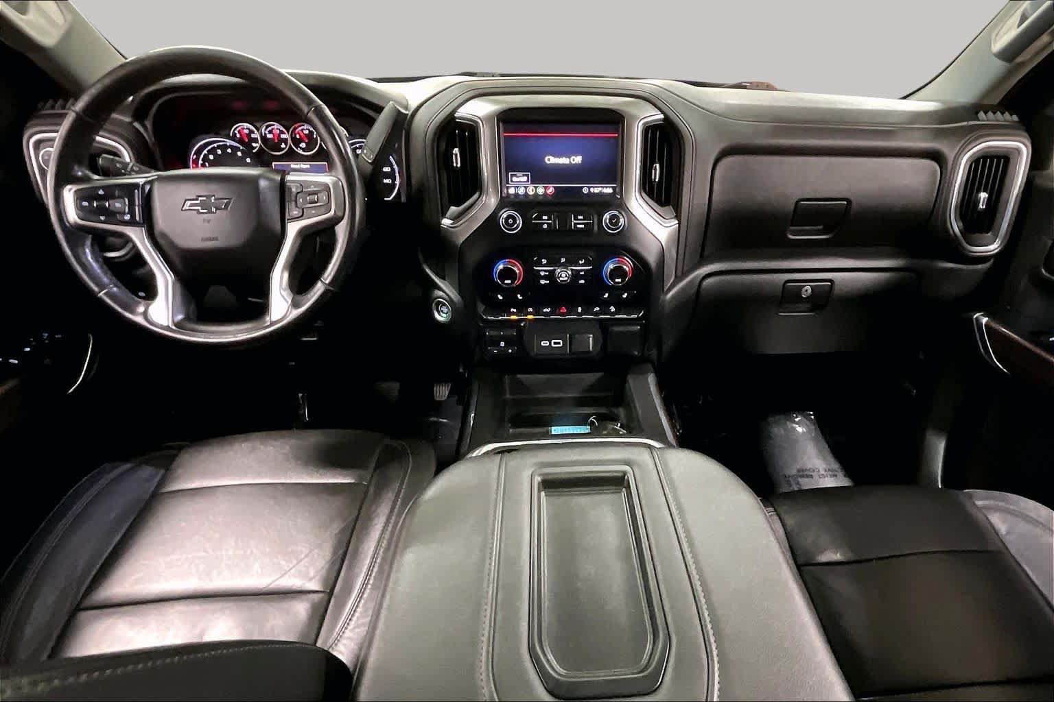 Used 2020 Chevrolet Silverado 1500 LT Trail Boss w/ Midnight Edition AWD/4WD image 16