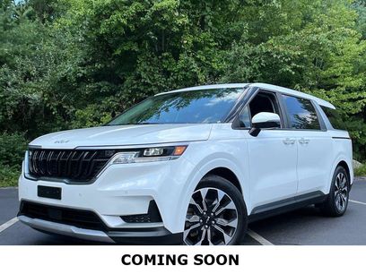 Used 2022 Kia Carnival EX