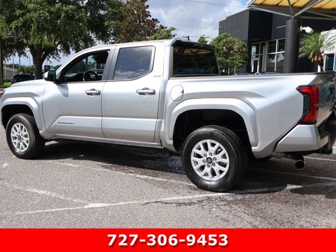 Used 2026 Toyota Tacoma SR5 AWD/4WD image 6