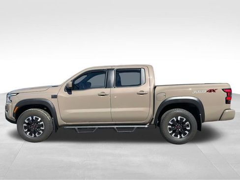 Used 2024 Nissan Frontier PRO-4X w/ Off-Road Protection Package image 8