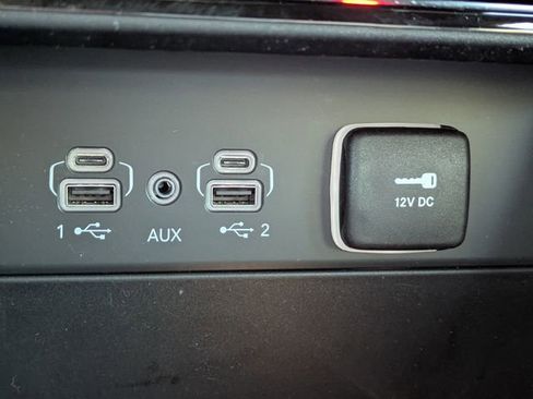 Used 2024 Jeep Grand Cherokee Limited w/ Trailer Tow Package image 30