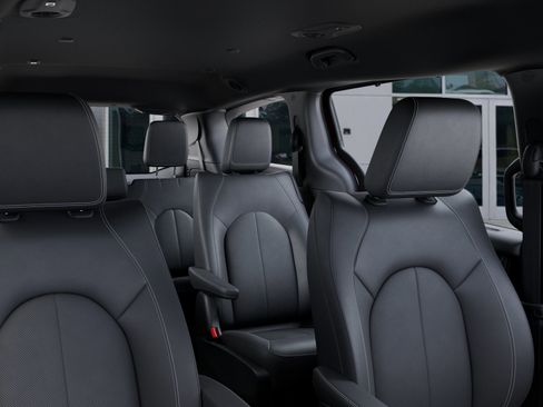 New 2026 Chrysler Pacifica Select image 26