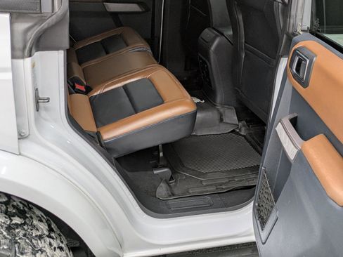 Used 2023 Ford Bronco Outer Banks image 28