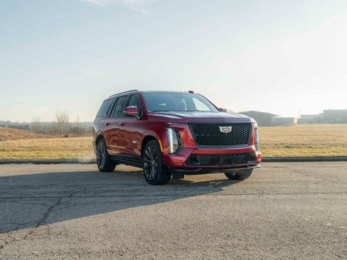 Used 2025 Cadillac Escalade V image 33