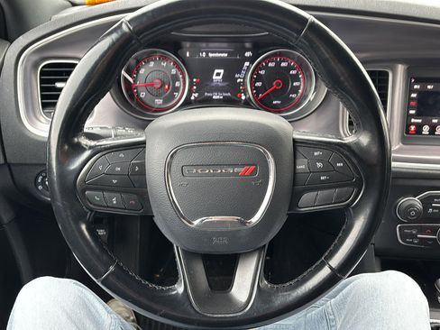 Used 2020 Dodge Charger SXT image 11