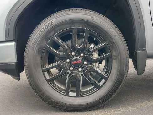 New 2026 GMC Sierra 1500 Elevation image 8