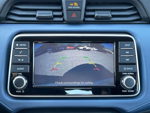 Used 2025 Nissan Versa SV image 22