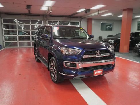 Used 2019 Toyota 4Runner SR5 image 2