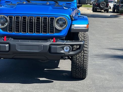 New 2026 Jeep Gladiator Rubicon AWD/4WD image 12